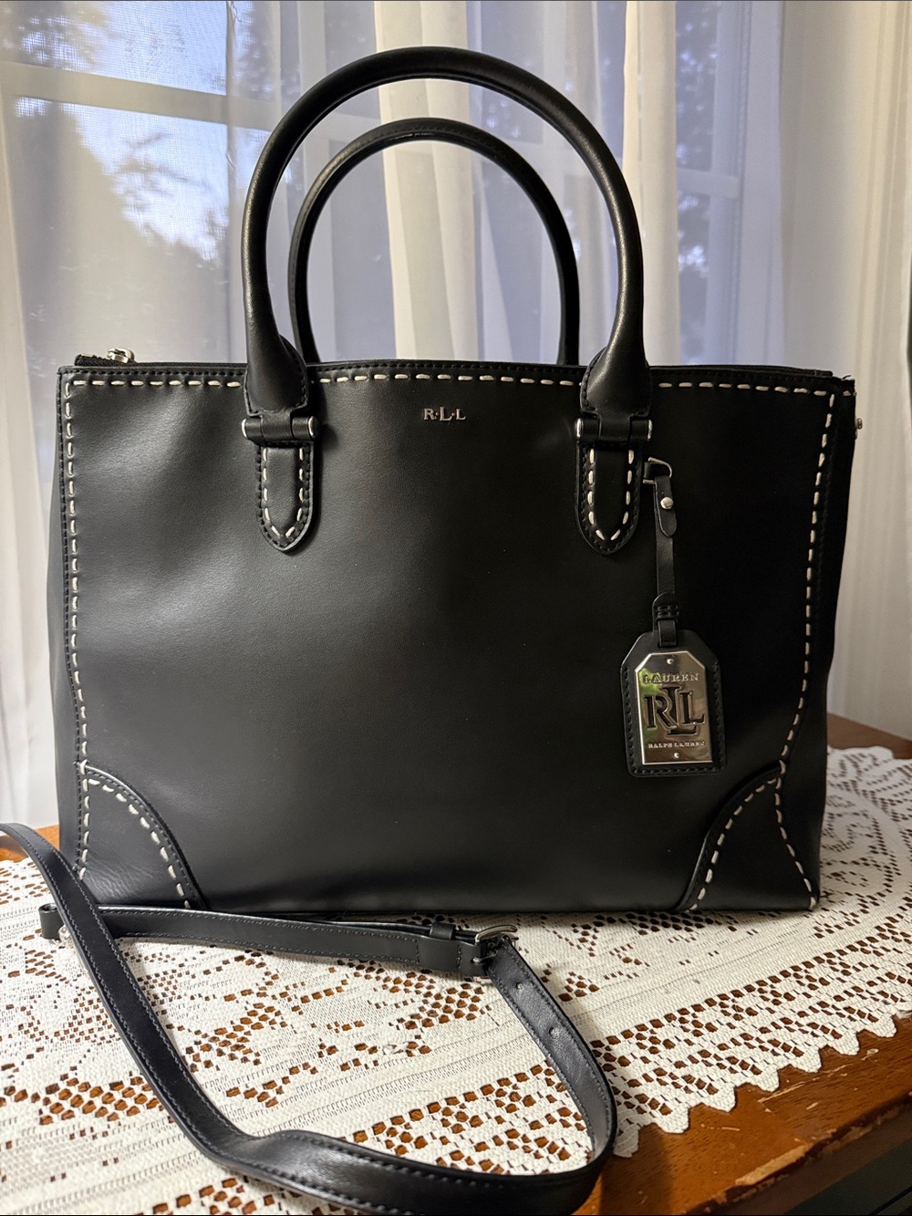 Ralph Lauren Taylor Double
Zip Leather Satchel Large - Black